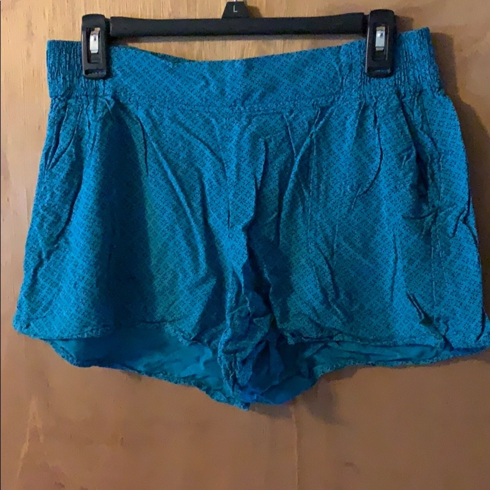 Flowing shorts